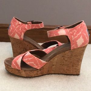 TOMS Coral Wedges